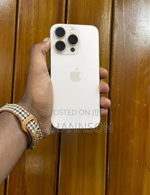 Photo - New Apple iPhone 16 Pro 256 GB