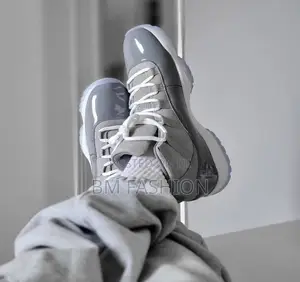 Nike Air Jordan 11 Retro Silver Men's 40 - 43