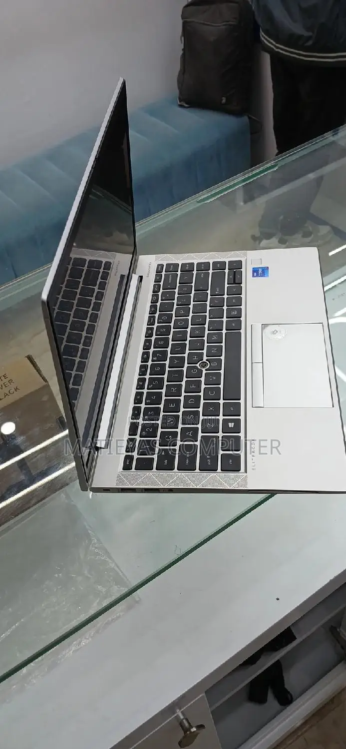 New Laptop HP EliteBook 840 16GB Intel Core I7 SSD 512GB