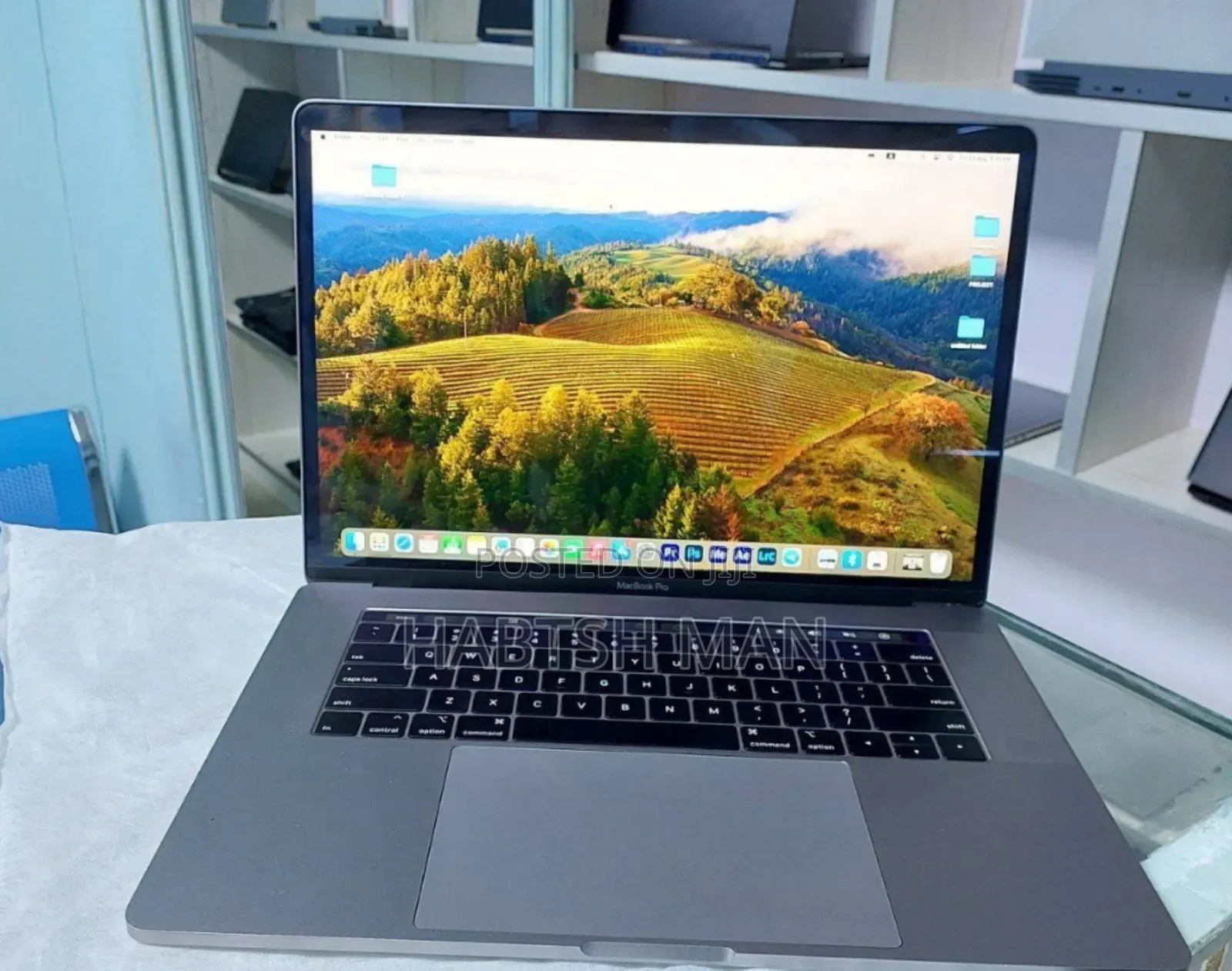 New Laptop Apple MacBook Pro 2019 16GB Intel Core I9 SSD 512GB