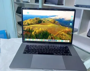 New Laptop Apple MacBook Pro 2019 16GB Intel Core I9 SSD 512GB