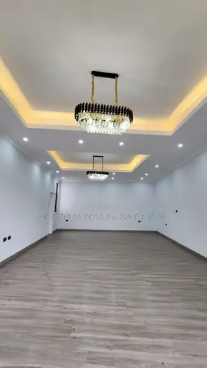 Furnished 8bdrm House in Cmc Area, Yeka for sale