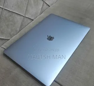 Photo - New Laptop Apple MacBook Pro 2019 32GB Intel Core I9 SSD 512GB