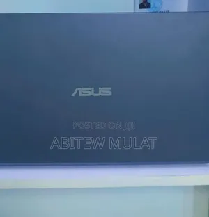 New Laptop Asus VivoBook 15 X505BA 8GB Intel Core I5 SSD 512GB