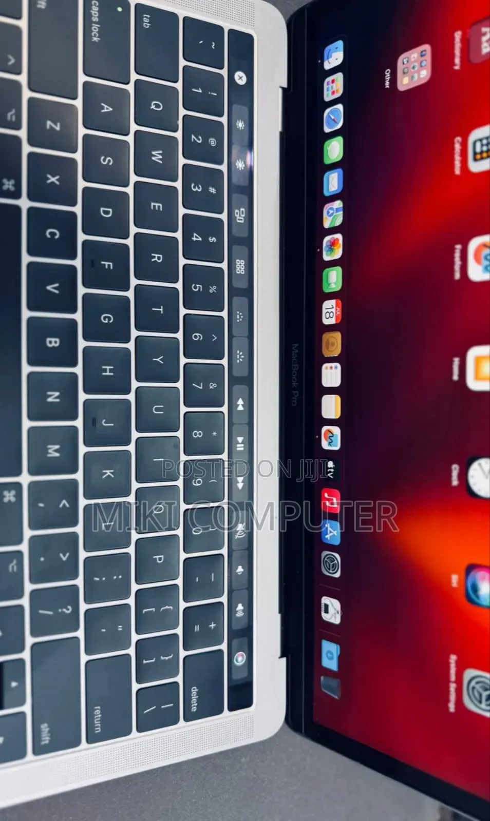 New Laptop Apple MacBook Pro 2017 8GB Intel Core I5 SSD 256GB