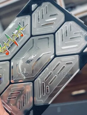 New Laptop Apple MacBook Pro 2017 8GB Intel Core I5 SSD 256GB