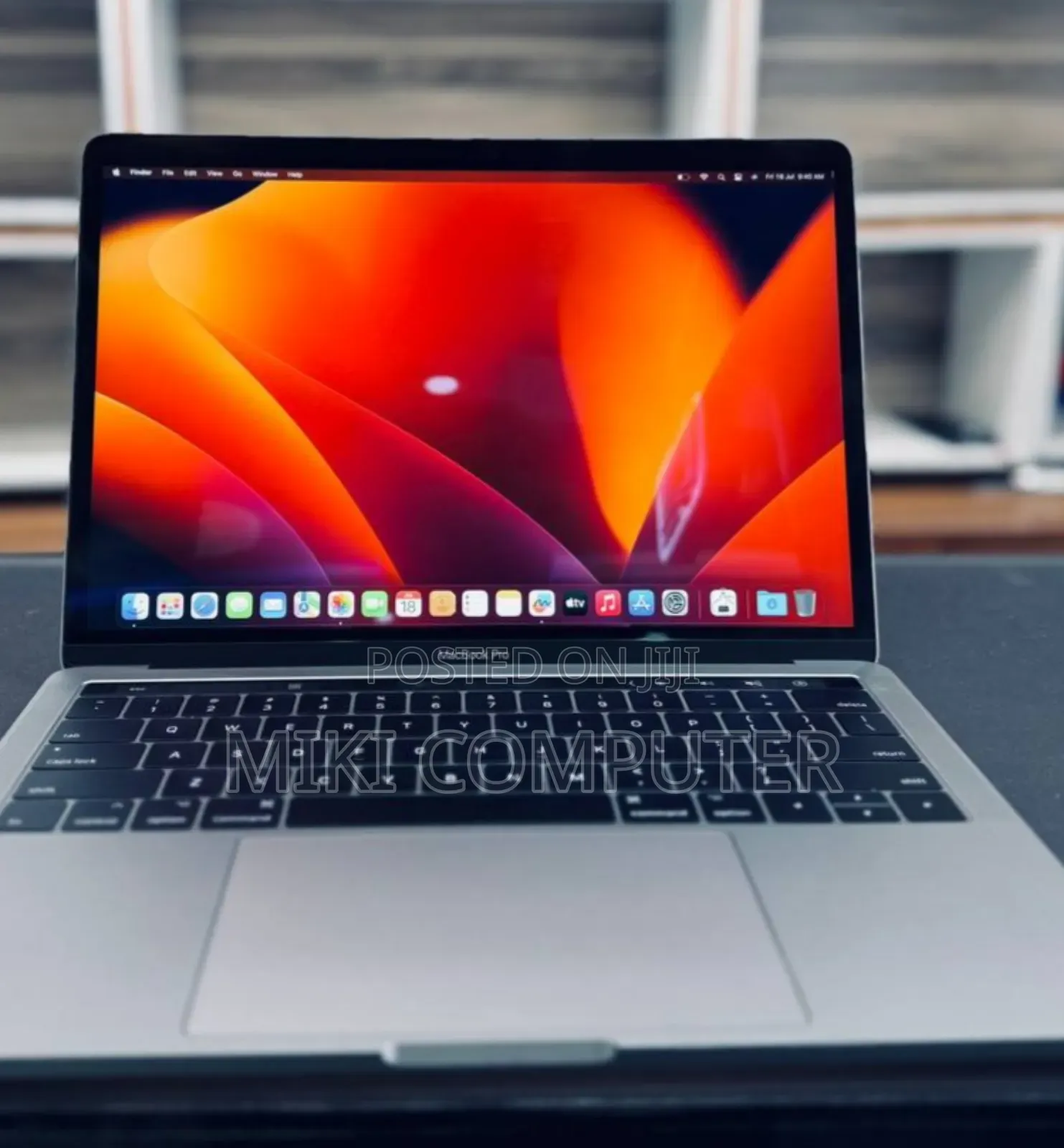 New Laptop Apple MacBook Pro 2017 8GB Intel Core I5 SSD 256GB