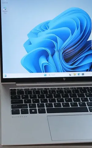 New Laptop HP EliteBook 845 G10 16GB AMD Ryzen 5 SSD 512GB