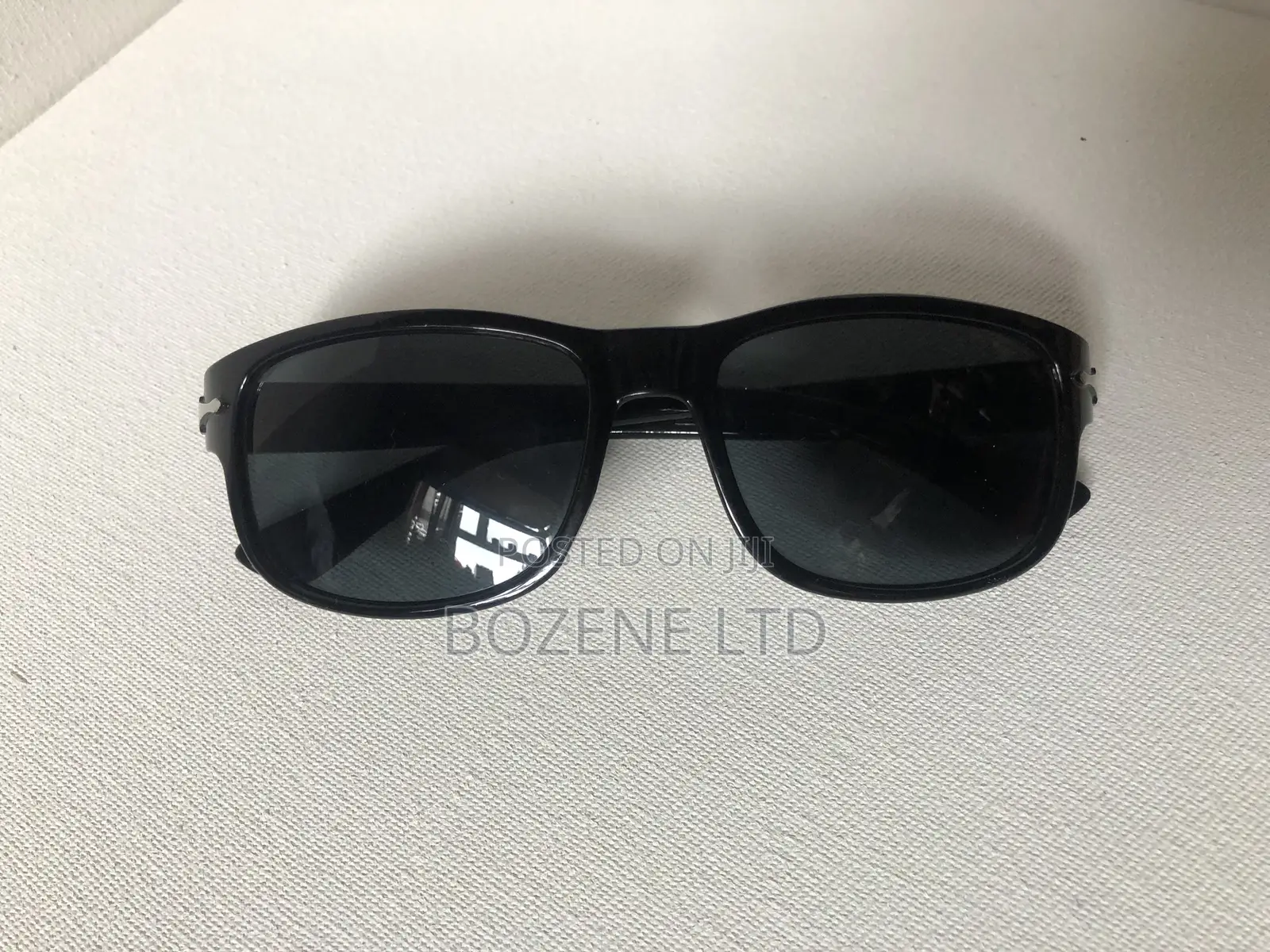 Sunglass (Small)