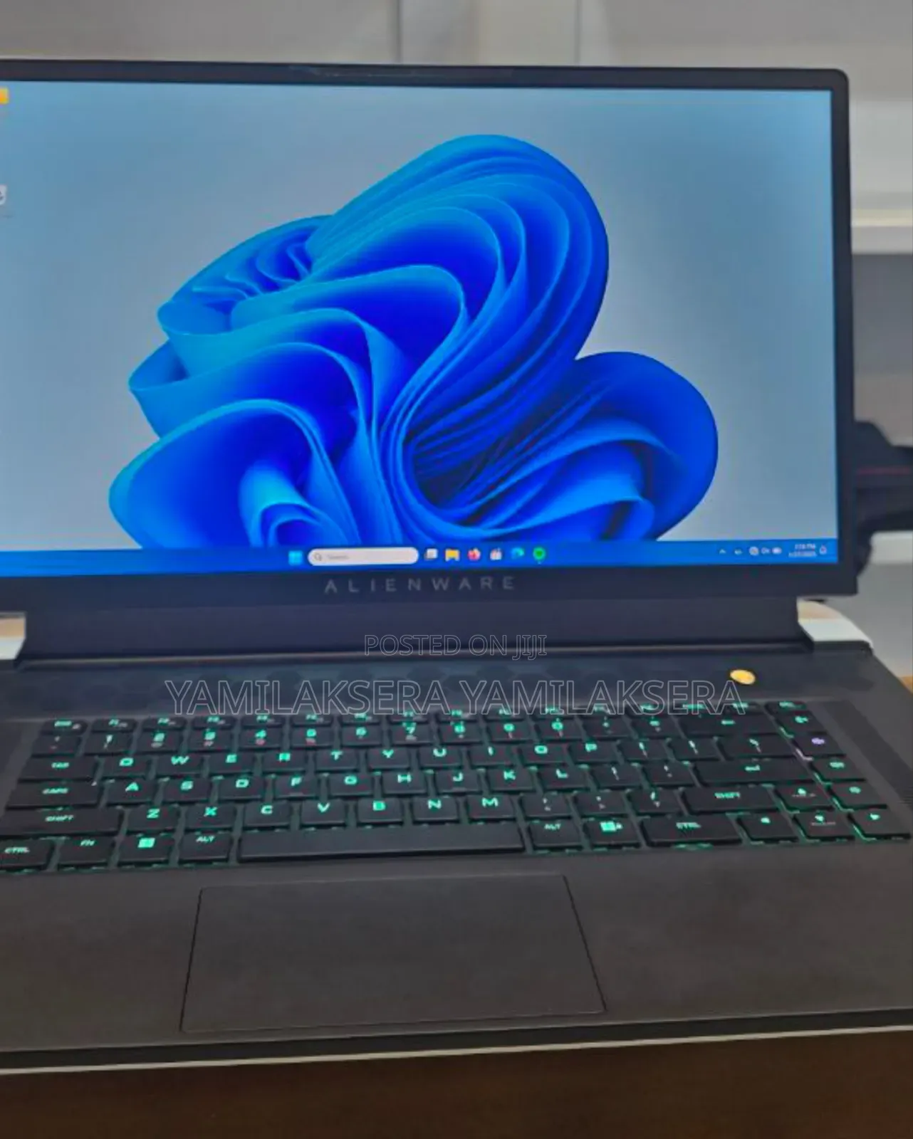 New Laptop Alienware M17x R2 32GB Intel Core I7 SSD 1T