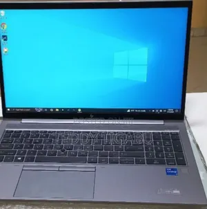 Photo - New Laptop HP 16GB Intel Core I7 SSD 512GB