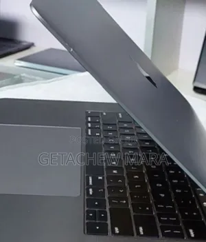 New Laptop Apple MacBook Pro 2019 4GB Intel Core I7 SSD 512GB