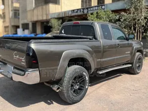 Toyota Tacoma 2014 Beige