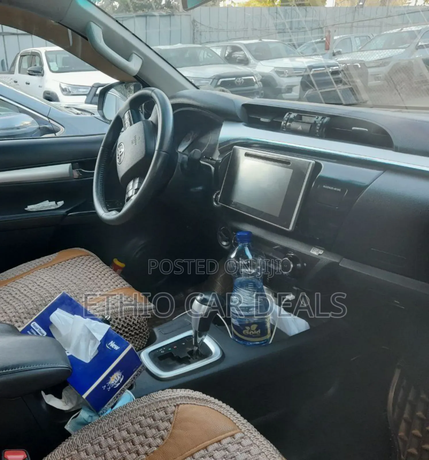 Toyota Hilux 2017 White