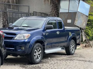 Toyota Hilux 2009 Blue