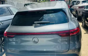 Mercedes-Benz EQC EQC400 4MATIC 2022 Gray