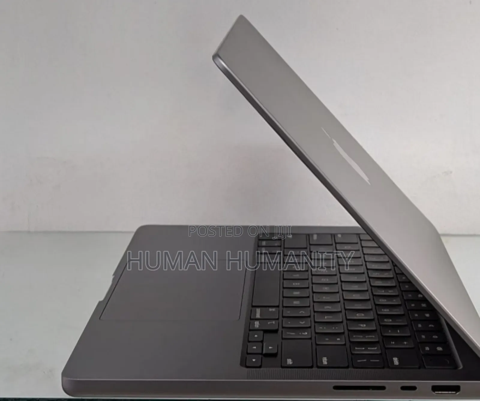 Laptop Apple MacBook Pro 2021 M1 16GB Apple M1 Pro SSD 512GB