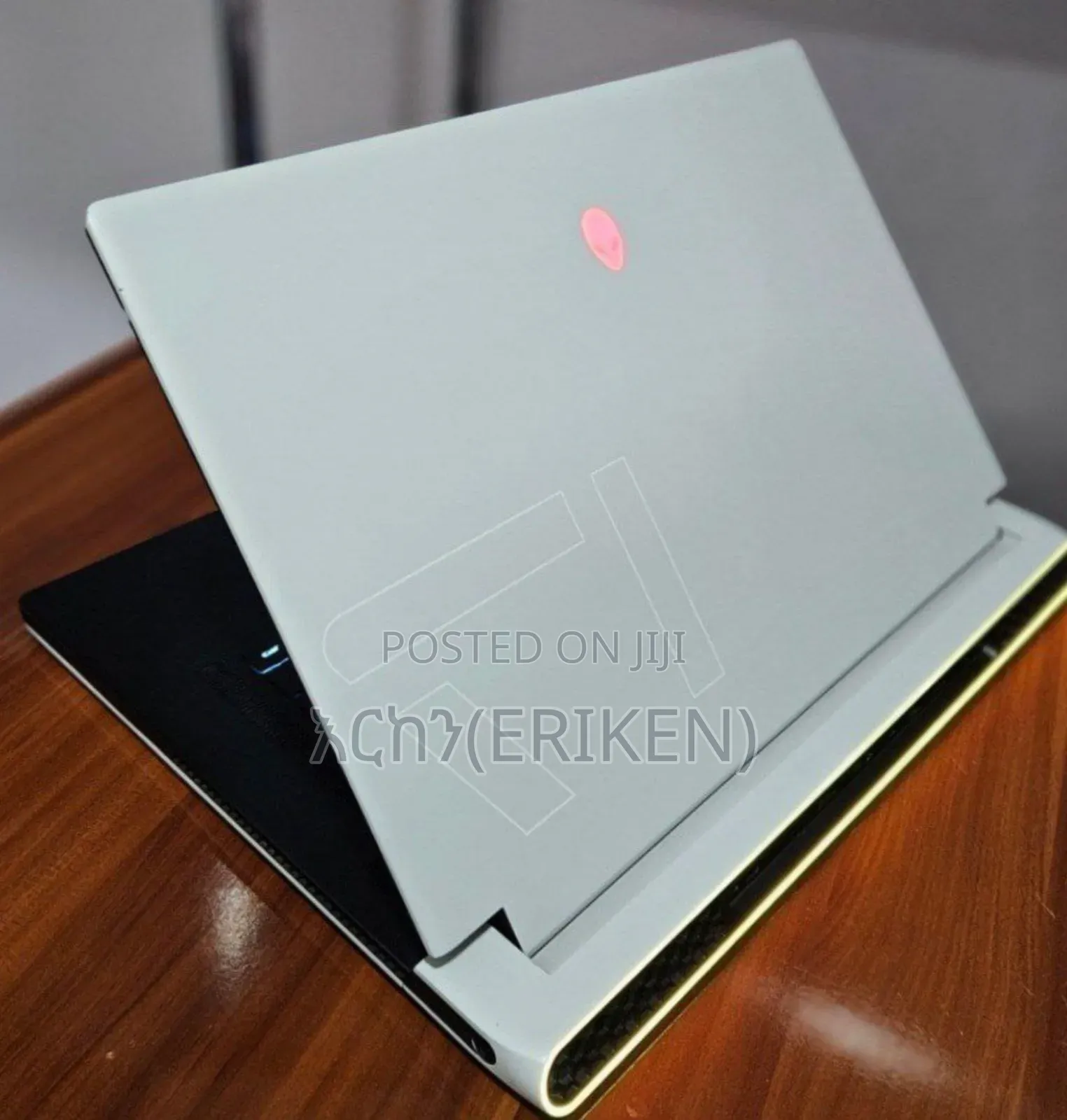 New Laptop Alienware M17x R2 16GB Intel Core I7 SSD 1T