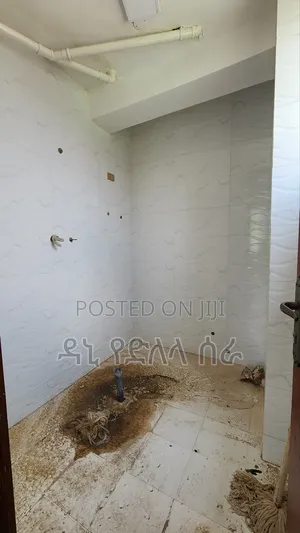 3bdrm Condo in አዲስ አበበ, Bole for sale