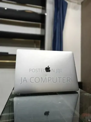 New Laptop Apple MacBook Pro 2019 16GB Intel Core I7 SSD 512GB