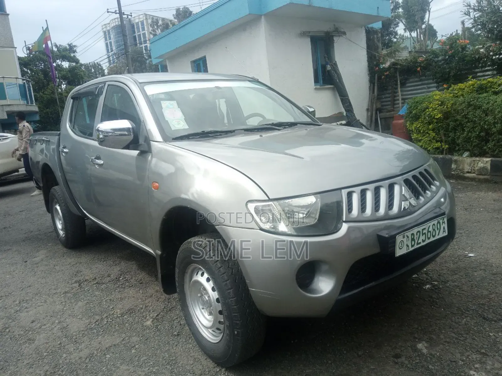 Mitsubishi L200 Double Cab 2.5 180hp 4WD 2008 Gray