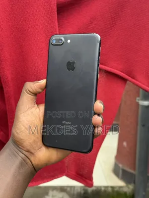Photo - New Apple iPhone 7 Plus 256 GB Black