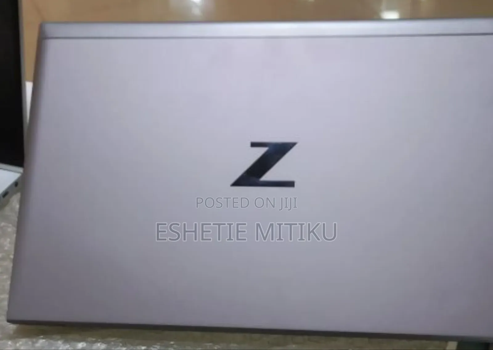 New Laptop HP ZBook Firefly G8 16GB Intel Core I7 SSD 512GB