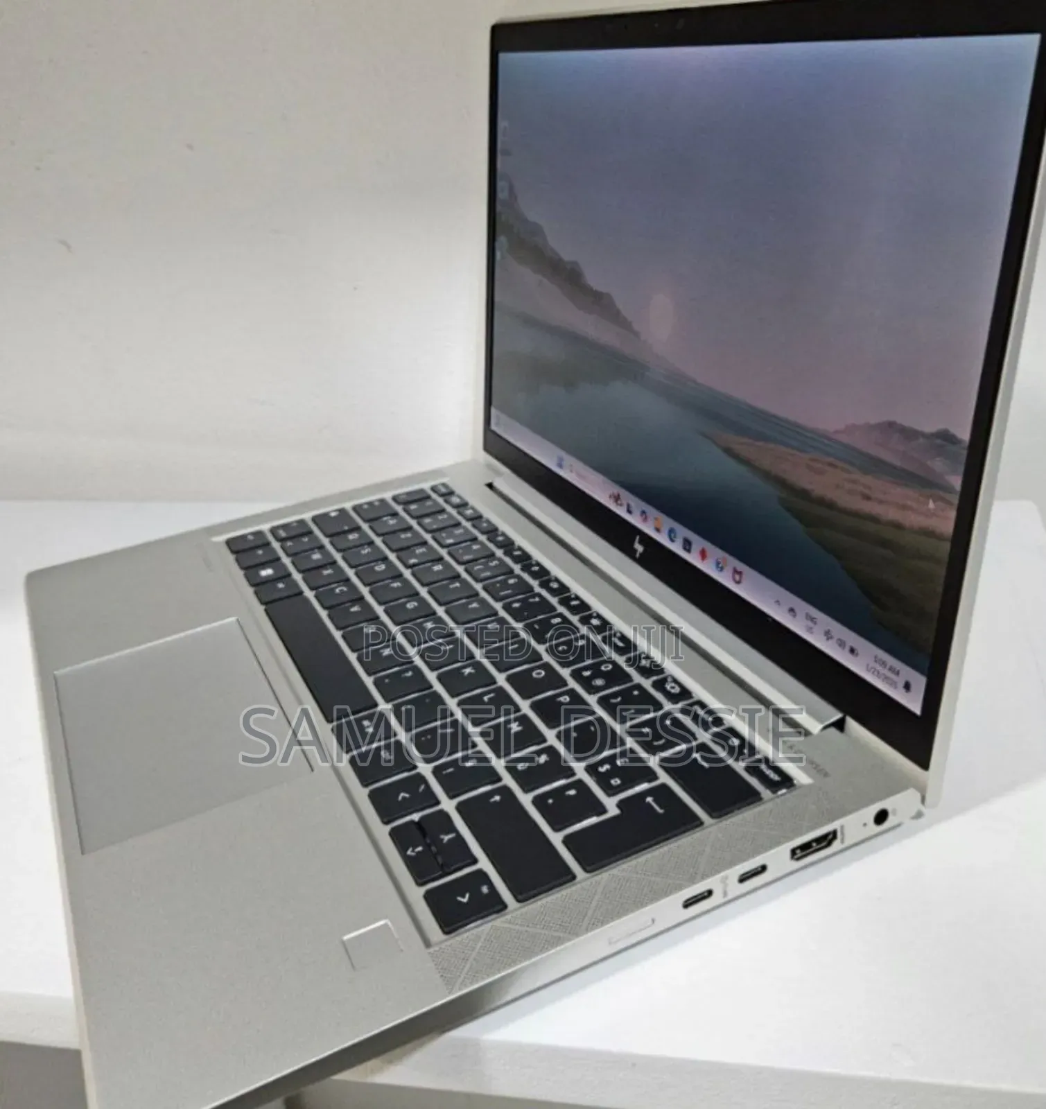 New Laptop HP EliteBook 830 G8 16GB AMD Ryzen 5 SSD 512GB