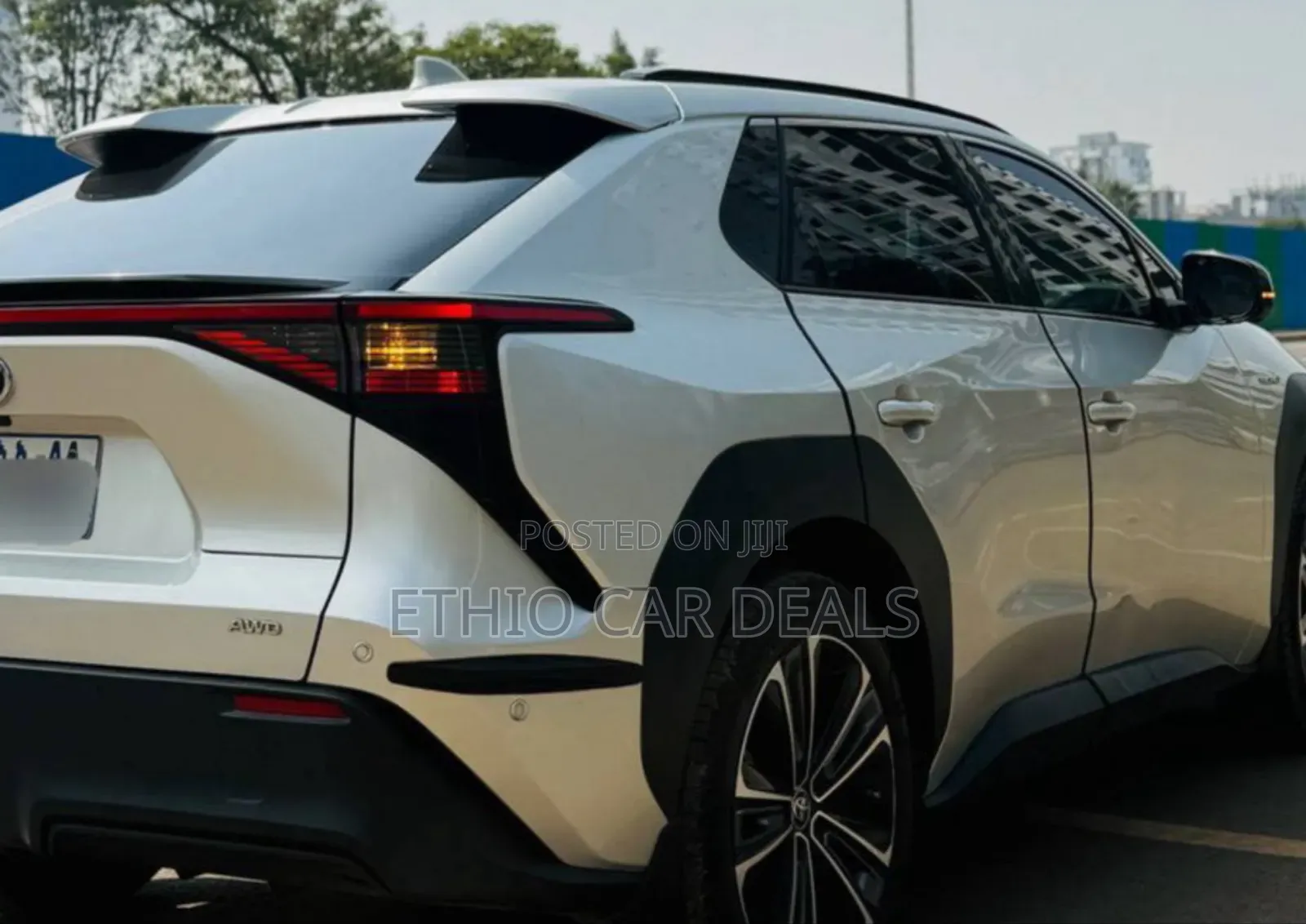 Toyota bZ4X 71.4 kWh FWD 2023 Silver