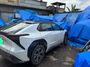 Toyota bZ4X 2023 White
