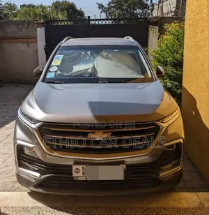 Photo - Chevrolet Captiva 2022 Gray