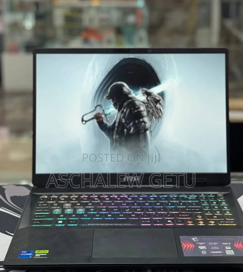 New Laptop MSI GF63 16GB Intel Core Ultra 7 SSD 512GB