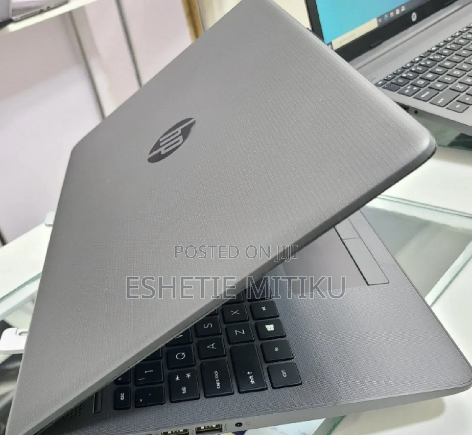 New Laptop HP 4GB Intel Core I3 SSD 512GB