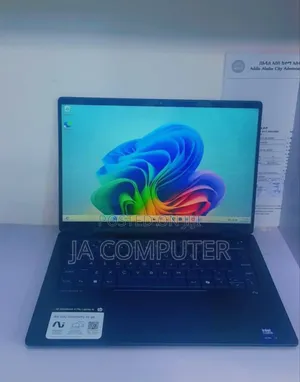 New HP OmniBook X Laptop 14-Fe0097nr 32GB Intel Core Ultra 7 SSD 1T