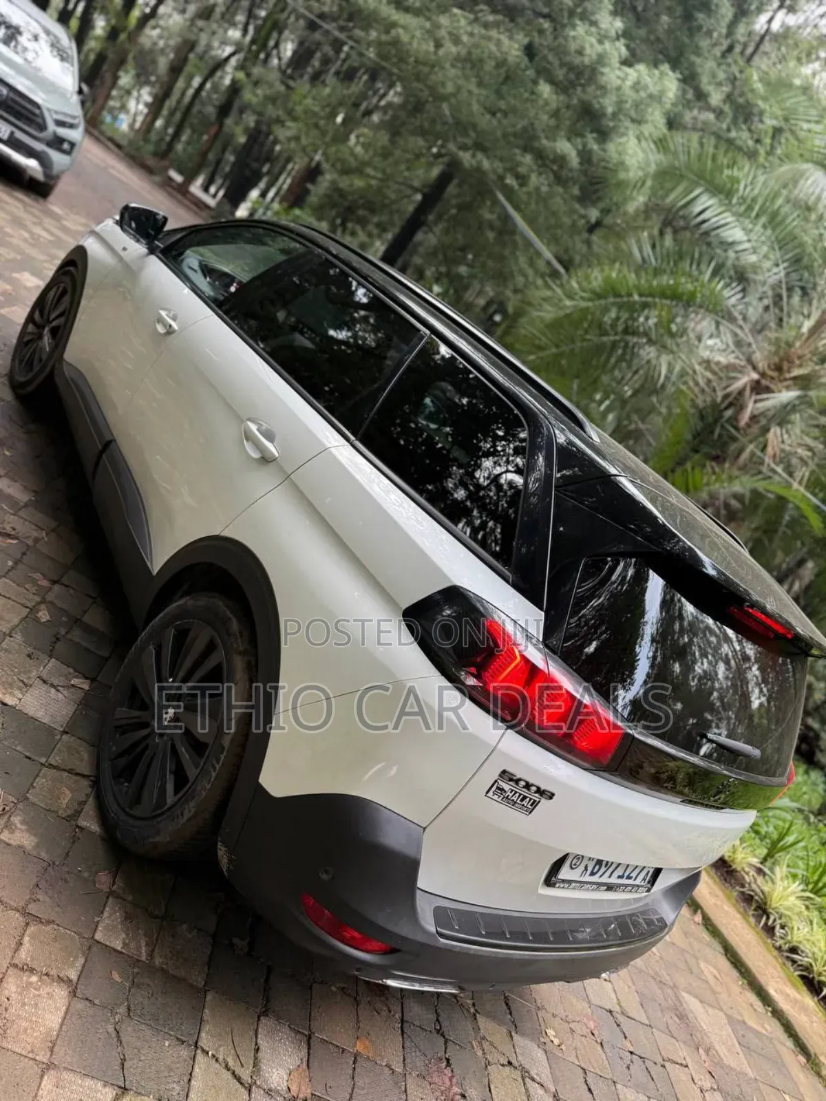 Peugeot 5008 2021 White