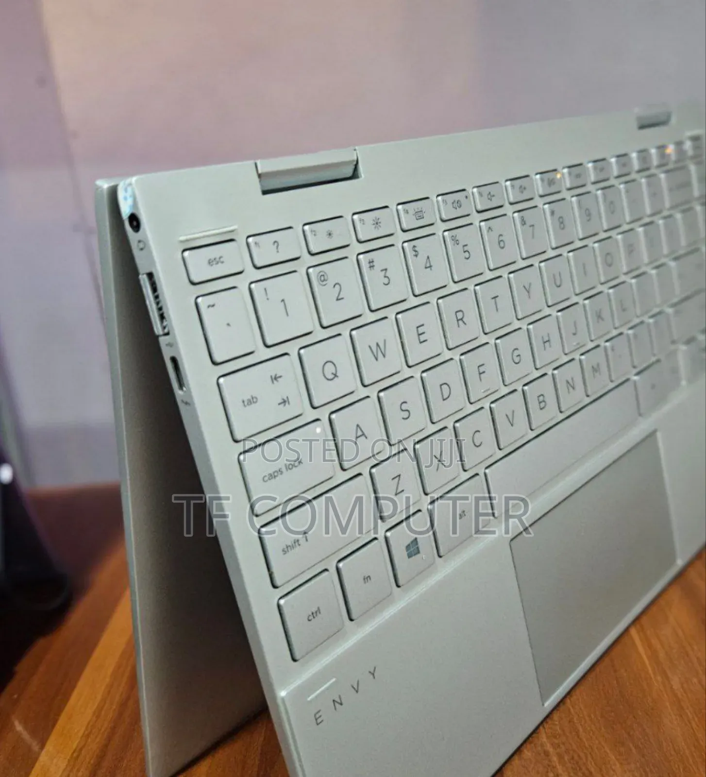 New Laptop HP Envy X360 8GB Intel Core I7 SSD 512GB