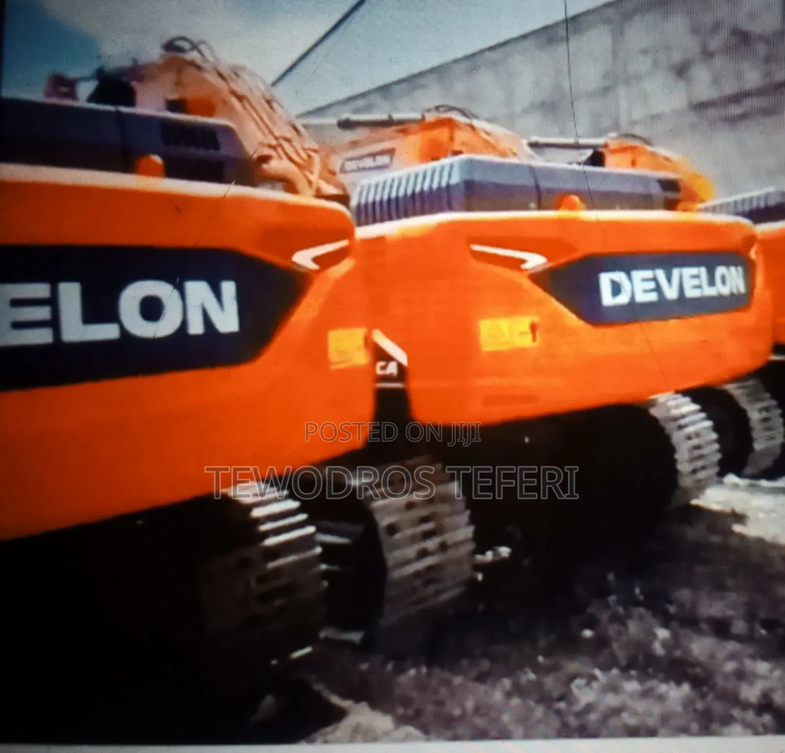 Excavator Devlon 360