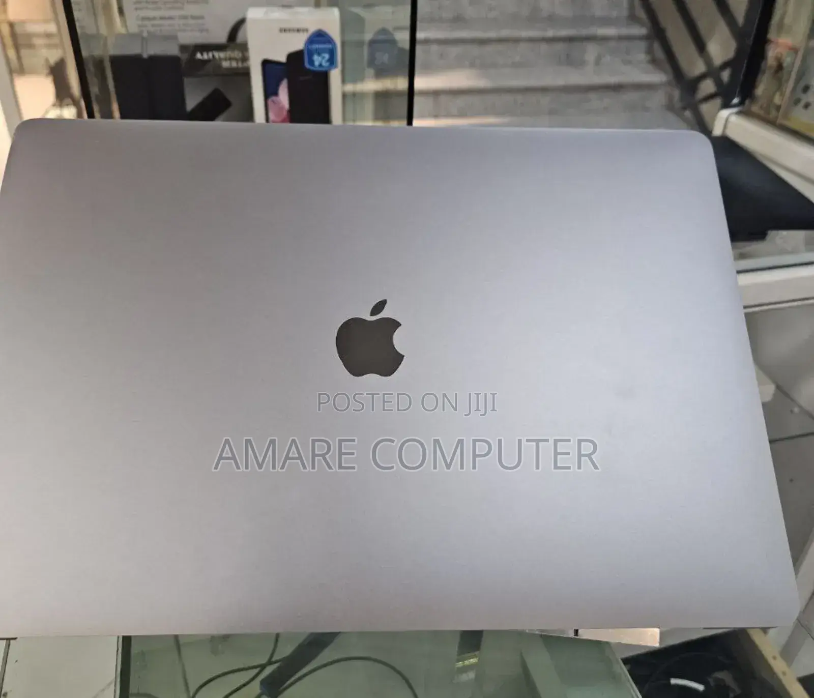 New Laptop Apple MacBook Pro 2019 16GB Intel Core I7 SSD 512GB