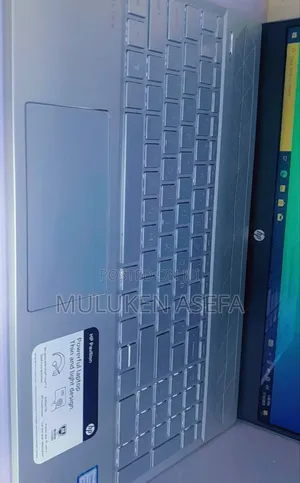 New Laptop HP Pavilion 15 8GB Intel Core I5 SSD 1T