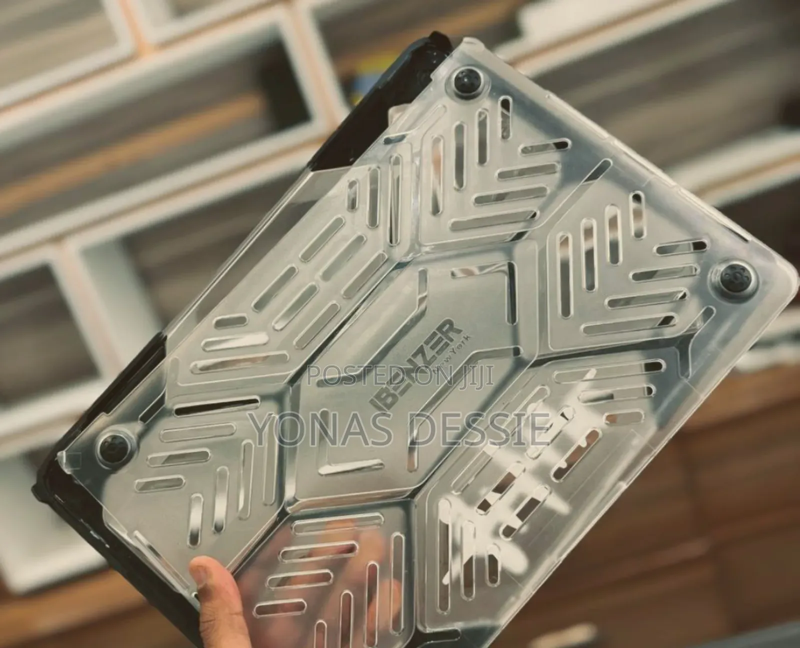 New Laptop Apple MacBook Pro 2017 8GB SSD 256GB