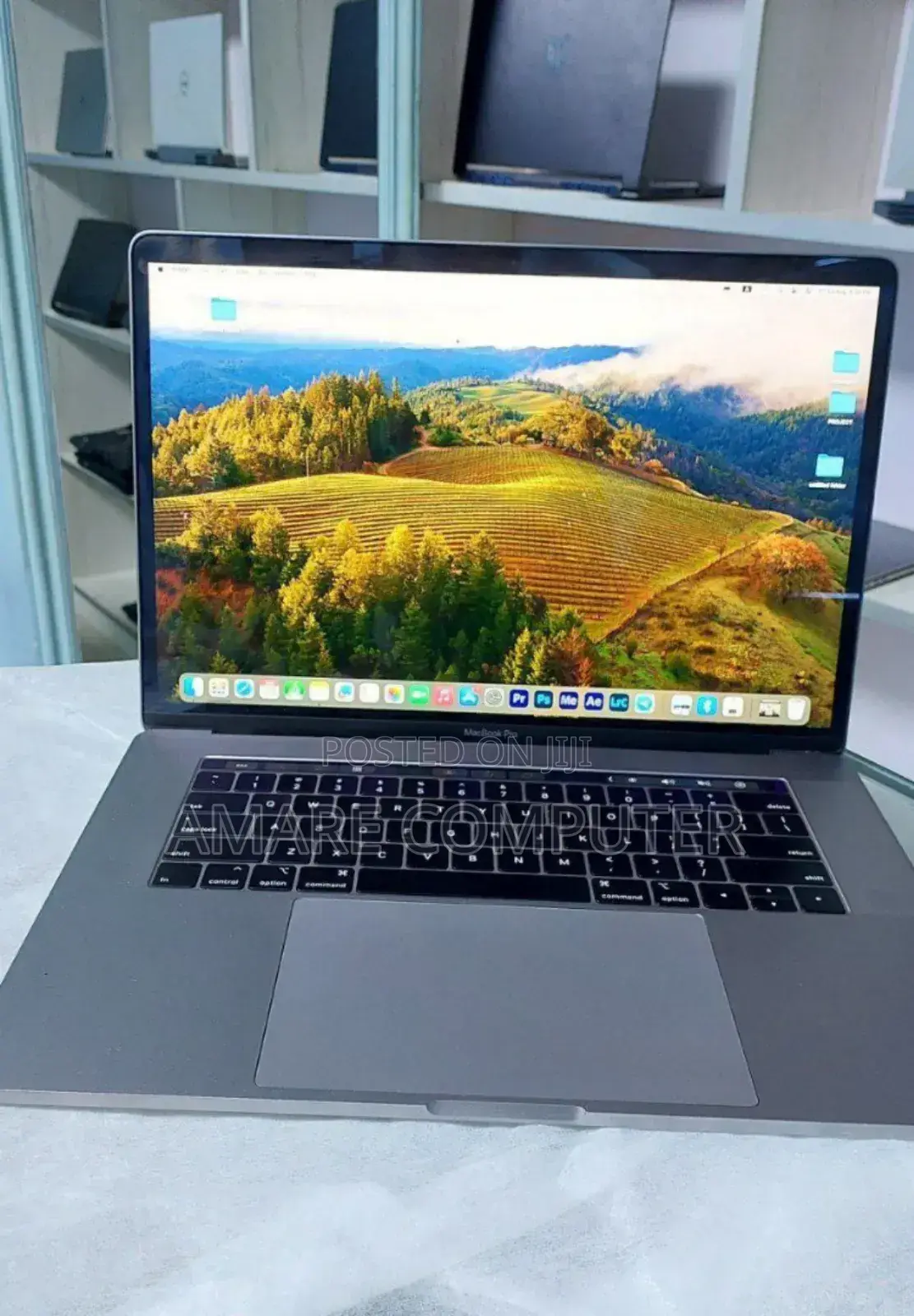 New Laptop Apple MacBook Pro 2019 16GB Intel Core I7 SSD 512GB