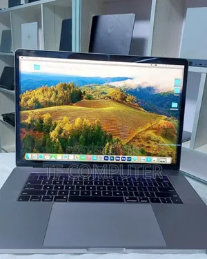 New Laptop Apple MacBook Pro 2019 16GB Intel Core I7 SSD 512GB