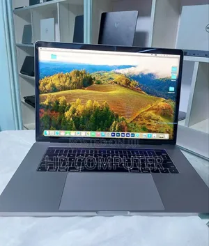 New Laptop Apple MacBook Pro 2019 16GB Intel Core I7 SSD 512GB