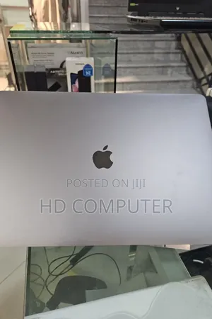 New Laptop Apple MacBook Pro 2019 16GB Intel Core I7 SSD 512GB