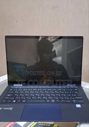 New Laptop HP Dragonfly G2 8GB Intel Core I5 SSD 512GB