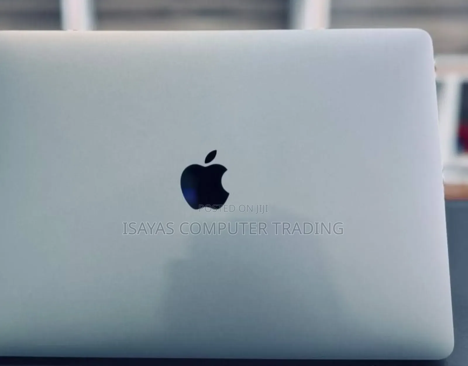 New Laptop Apple MacBook Pro 2017 8GB SSD 256GB