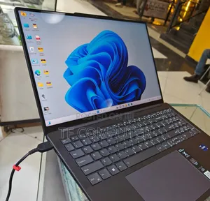 New Laptop Lenovo Yoga 9i 32GB Intel Core I9 SSD 1T