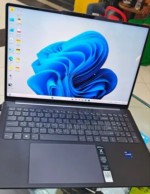 New Laptop Lenovo Yoga 9i 32GB Intel Core I9 SSD 1T