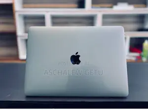 Photo - New Laptop Apple MacBook Pro 2017 8GB Apple M1 Pro SSD 256GB