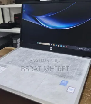 New Laptop HP 14-Dq1025cl 128GB Intel Core I3 SSD 512GB